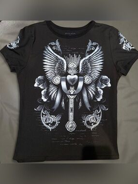 Pink Mist Women’s Black Short Sleeve Graphic Tee